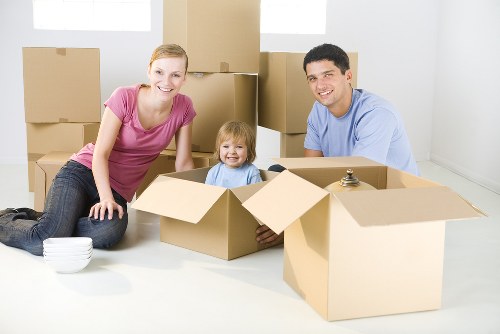 Moving truck service near Elephant And Castle residential flats