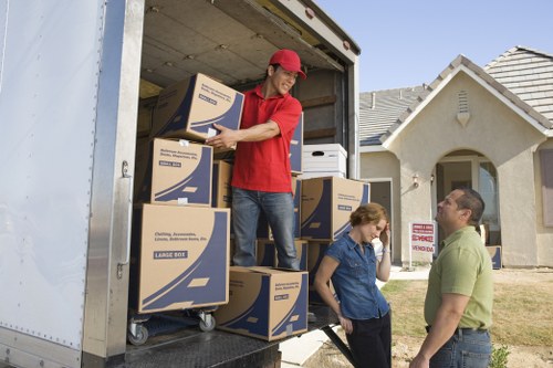 Local moving help for apartments, offices, and deliveries in Elephant and Castle
